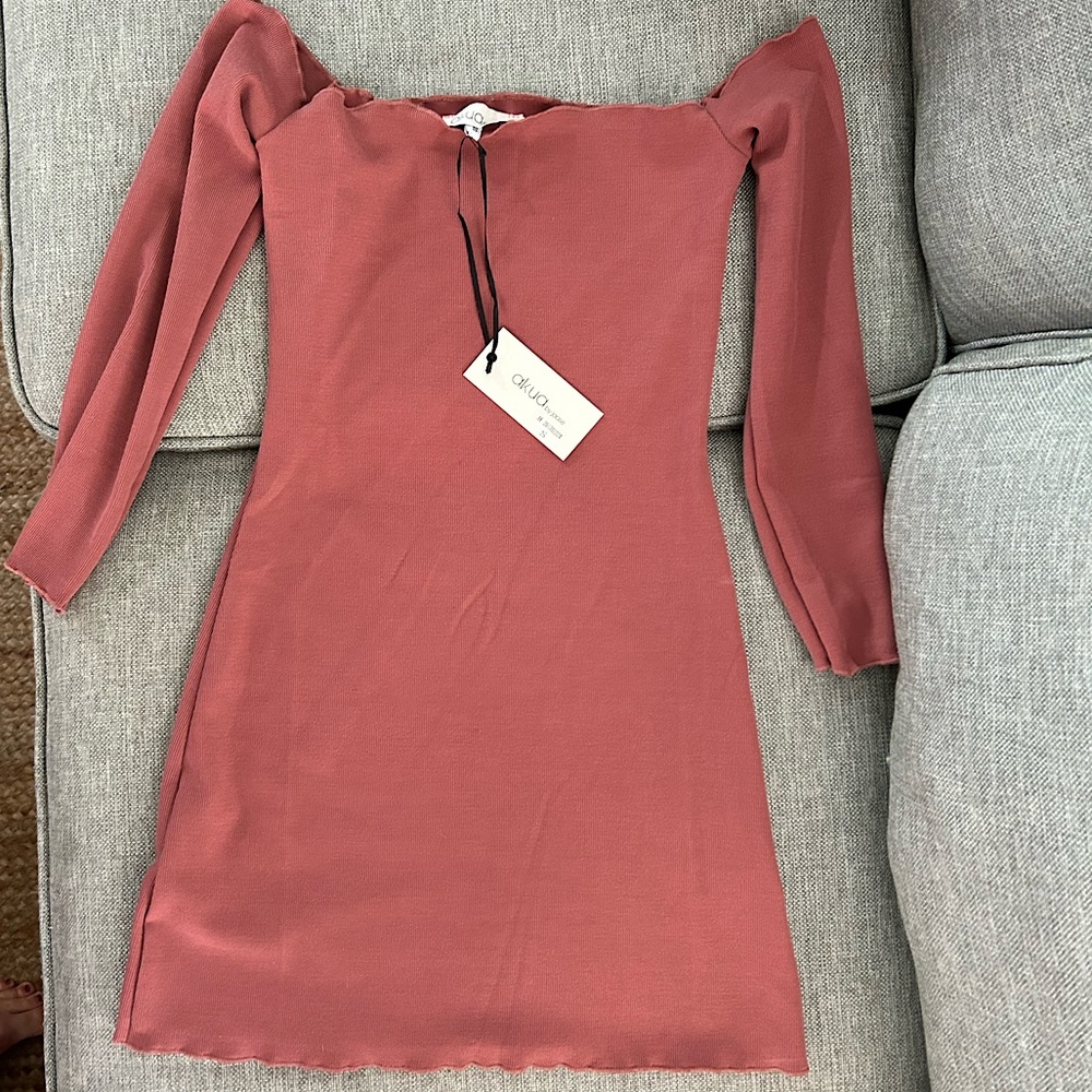 Stunning Off-the Shoulder Body Con Dress
